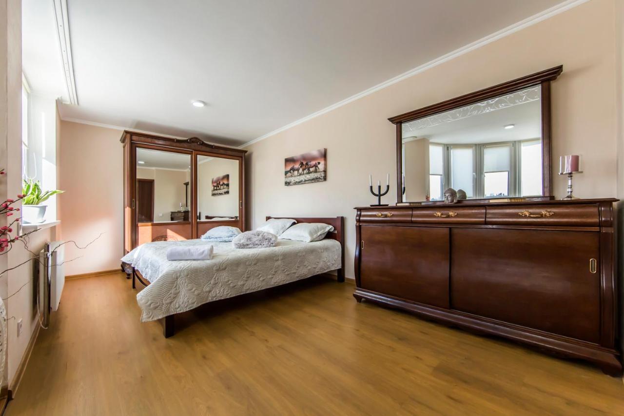 Super Comfort Flat For You Near The Metro. Kyiv Exterior foto